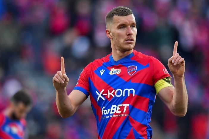 Trabzonspor’dan stoper atağı! Tomas Petrasek… 7